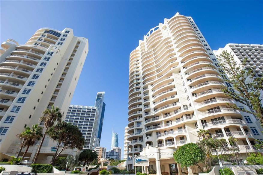 Stunning 2 Bedroom Ocean View Apartment Gold Coast Dış mekan fotoğraf