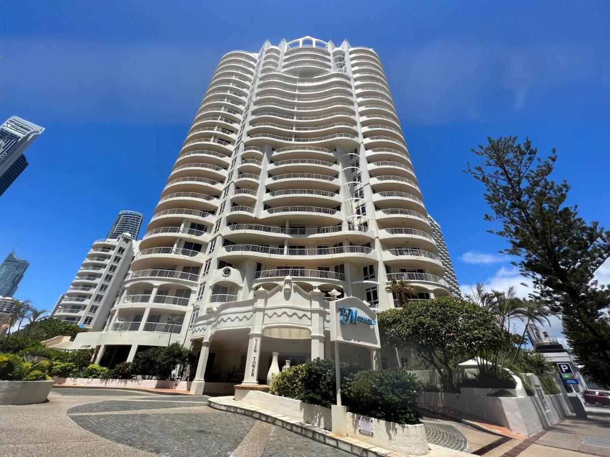 Stunning 2 Bedroom Ocean View Apartment Gold Coast Dış mekan fotoğraf